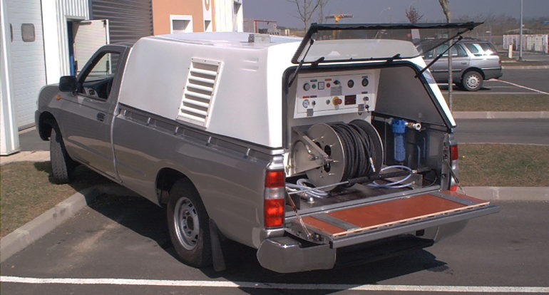 4X4UNA-EAU-CHAUDE.jpg