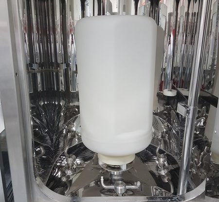cabine-de-lavage-recipients-pharmaceutiques.jpg
