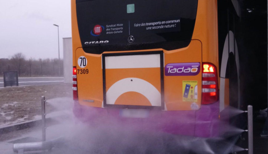 Washing carriages for buses