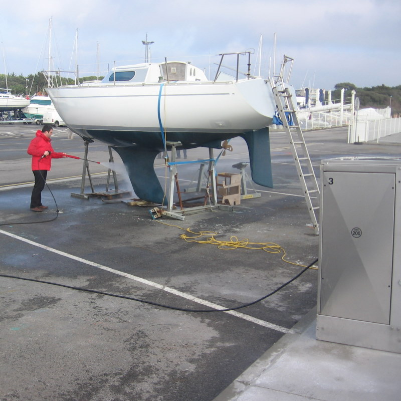 Borne de lavage automatique