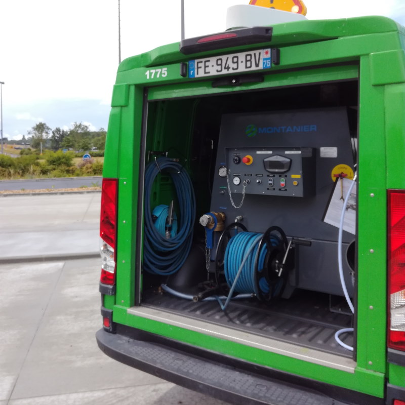 Laveur haute pression eau chaude autonome gaz