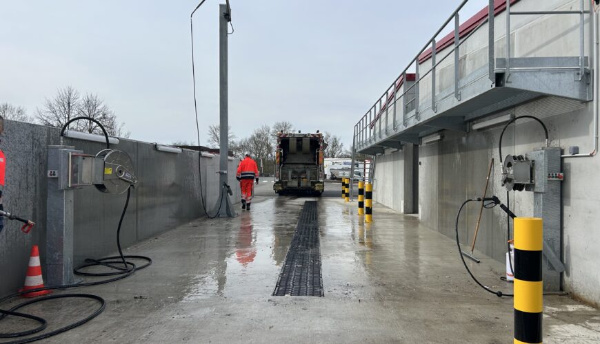 Aire de lavage avec véhicule BOM